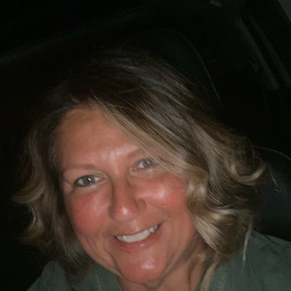 Meet your Posher, Second - Picture 2 of 2